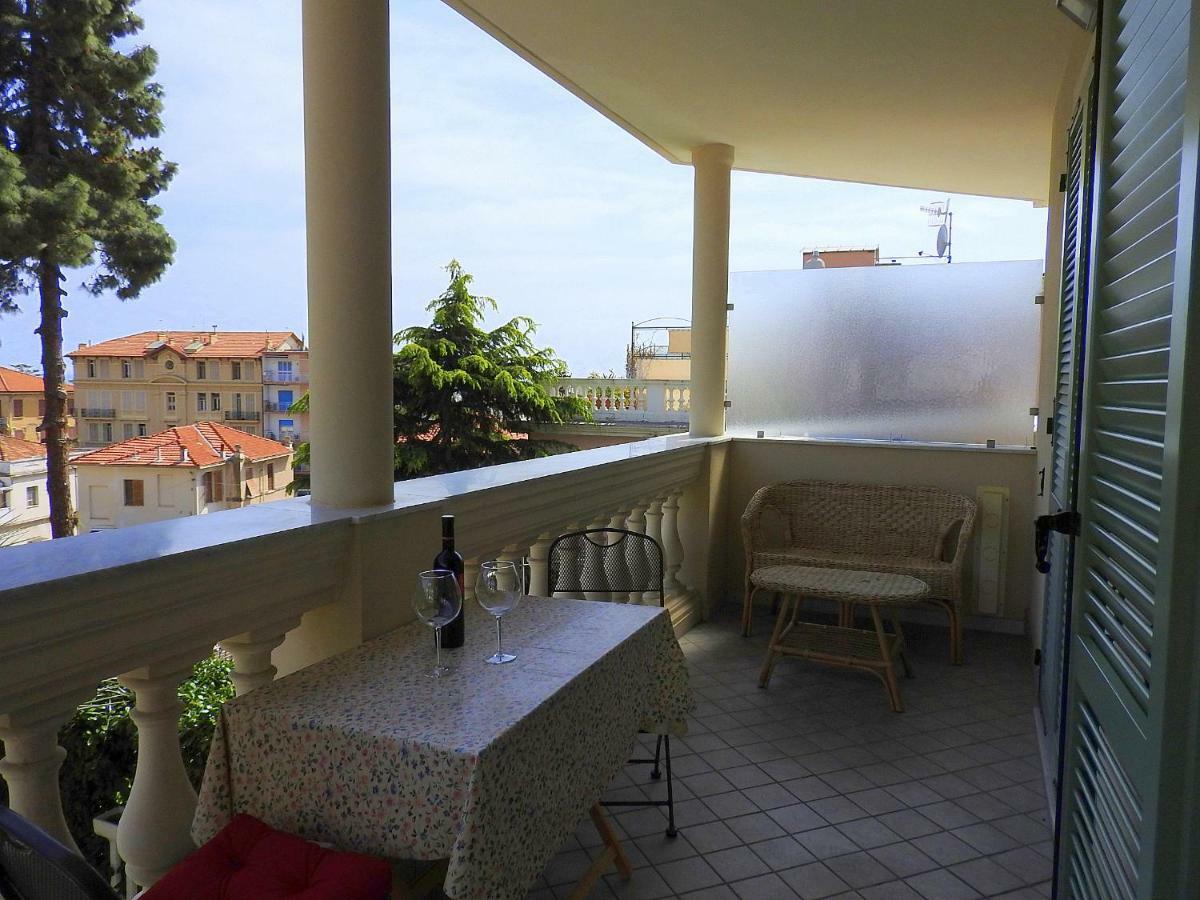 Villa Emma Ospedaletti Buitenkant foto